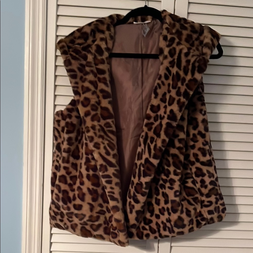 Leopard Print Faux Fur Vest